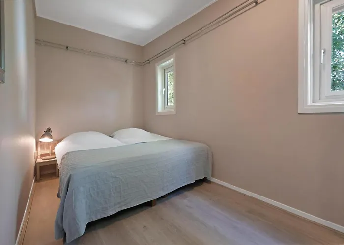 Holiday home Prinsenhof 13 - *